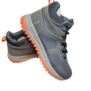 RESERVED Footwear RF1159 Men's.  Size 9.5. New With Tags $118